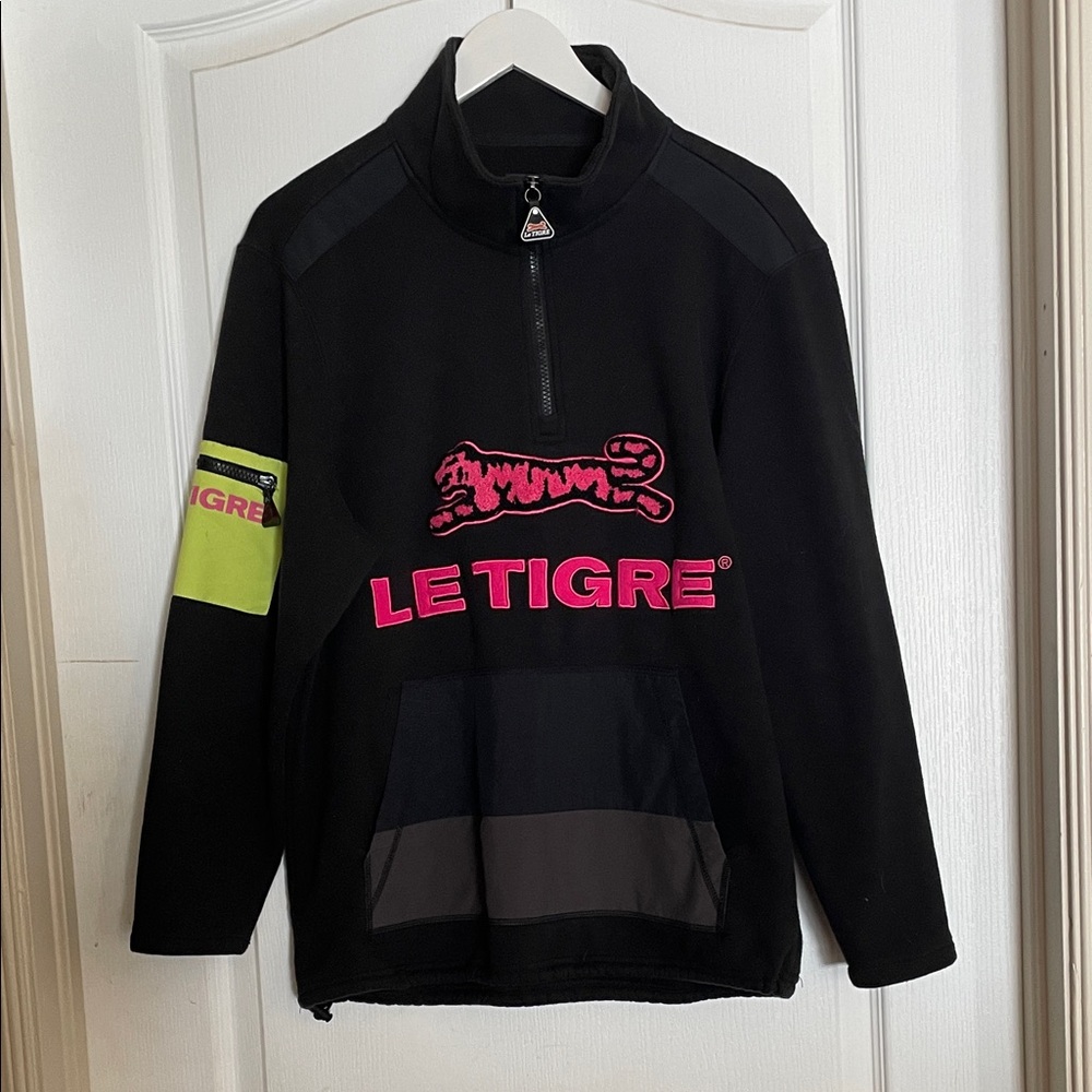 Le Tigre Black Pullover with Front Pocket Adult Medium #100